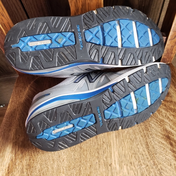 New Balance 1540v2 Men's Shoes Size 9 - Picture 10 of 13